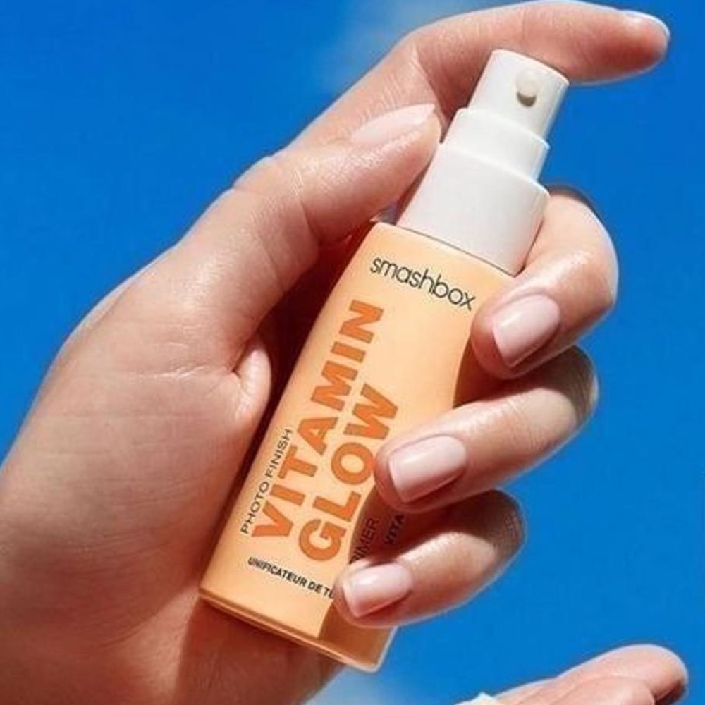 Smashbox's Photo Finish Vitamin Glow Primer With Vitamin B, C & E Healthy Glow